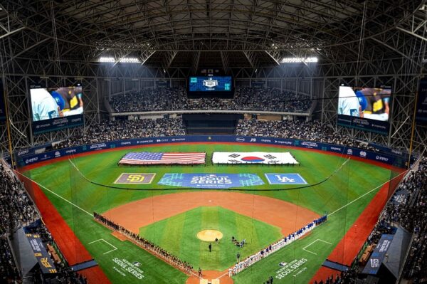쿠팡플레이 MLB 서울 시리즈 고척돔
