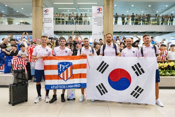 쿠팡-쿠팡플레이-시리즈-아틀레티코-마드리드-입국-230725-01