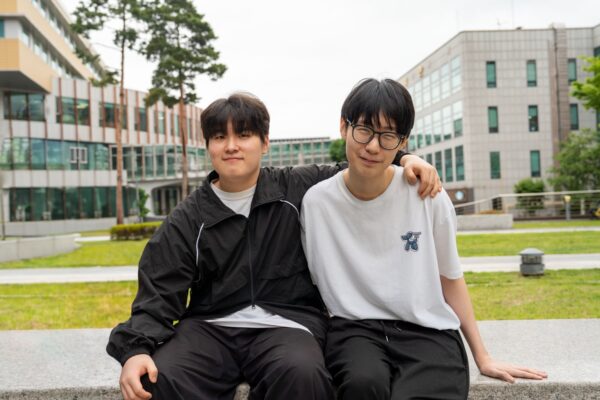스무 살 쿠팡 팀 캡틴